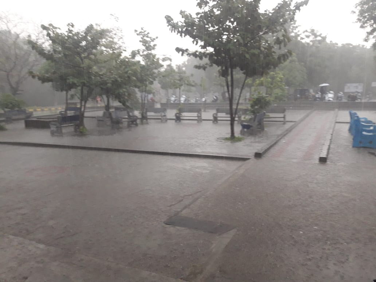 Heavy Rain in Hyderabad photo Gallery - Sakshi12