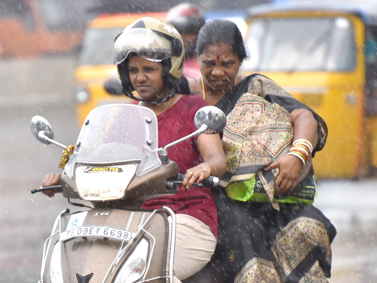 Heavy Rain in Hyderabad photo Gallery - Sakshi6