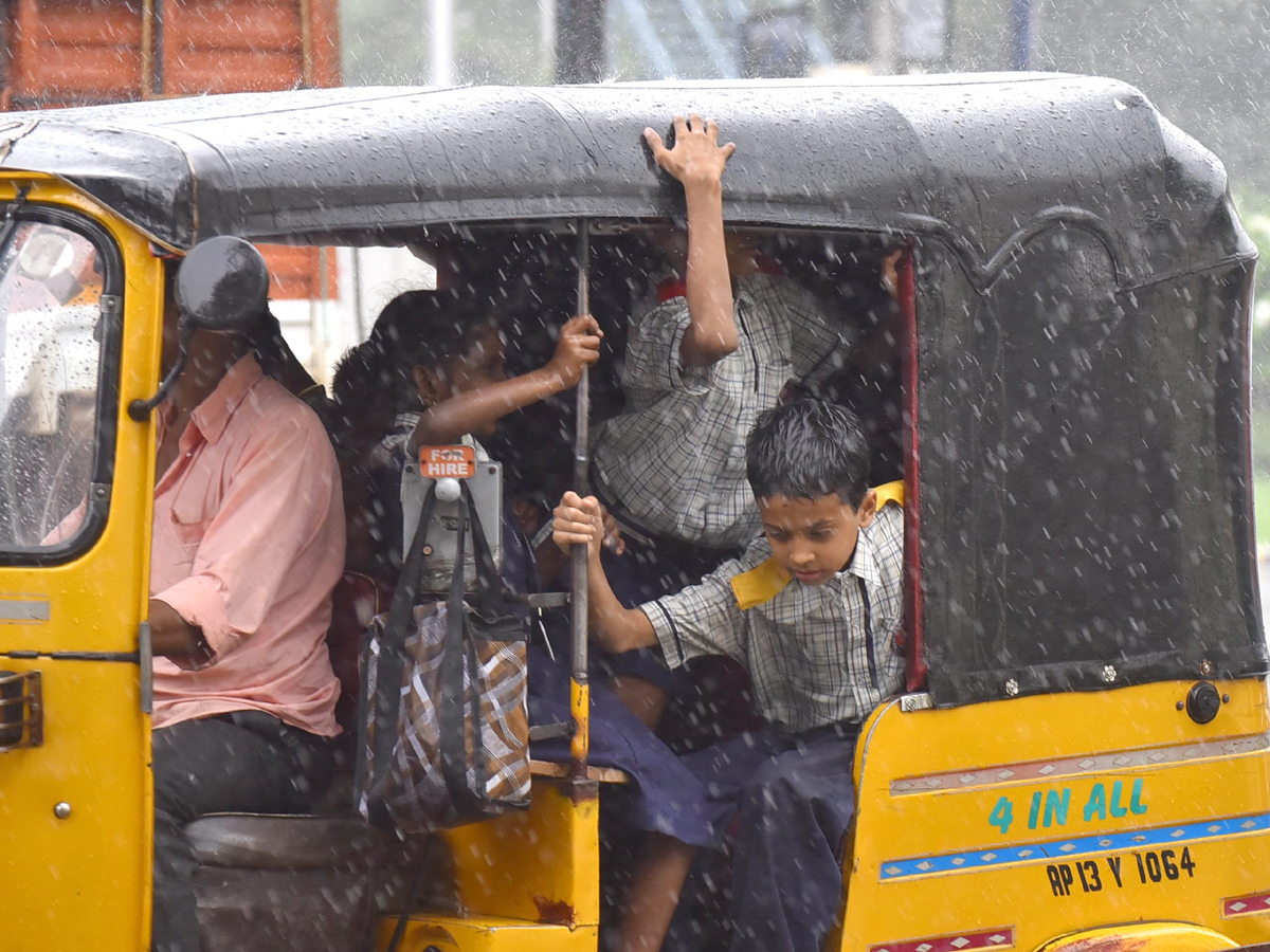 Heavy Rain in Hyderabad photo Gallery - Sakshi7