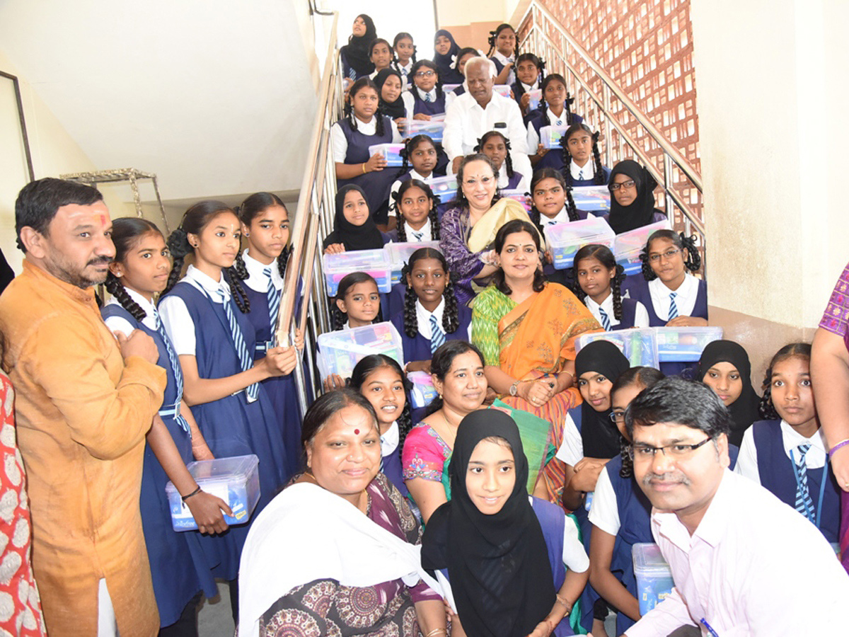 Health hygiene scheme launched at Raj Bhavan school Photo Gallery - Sakshi8