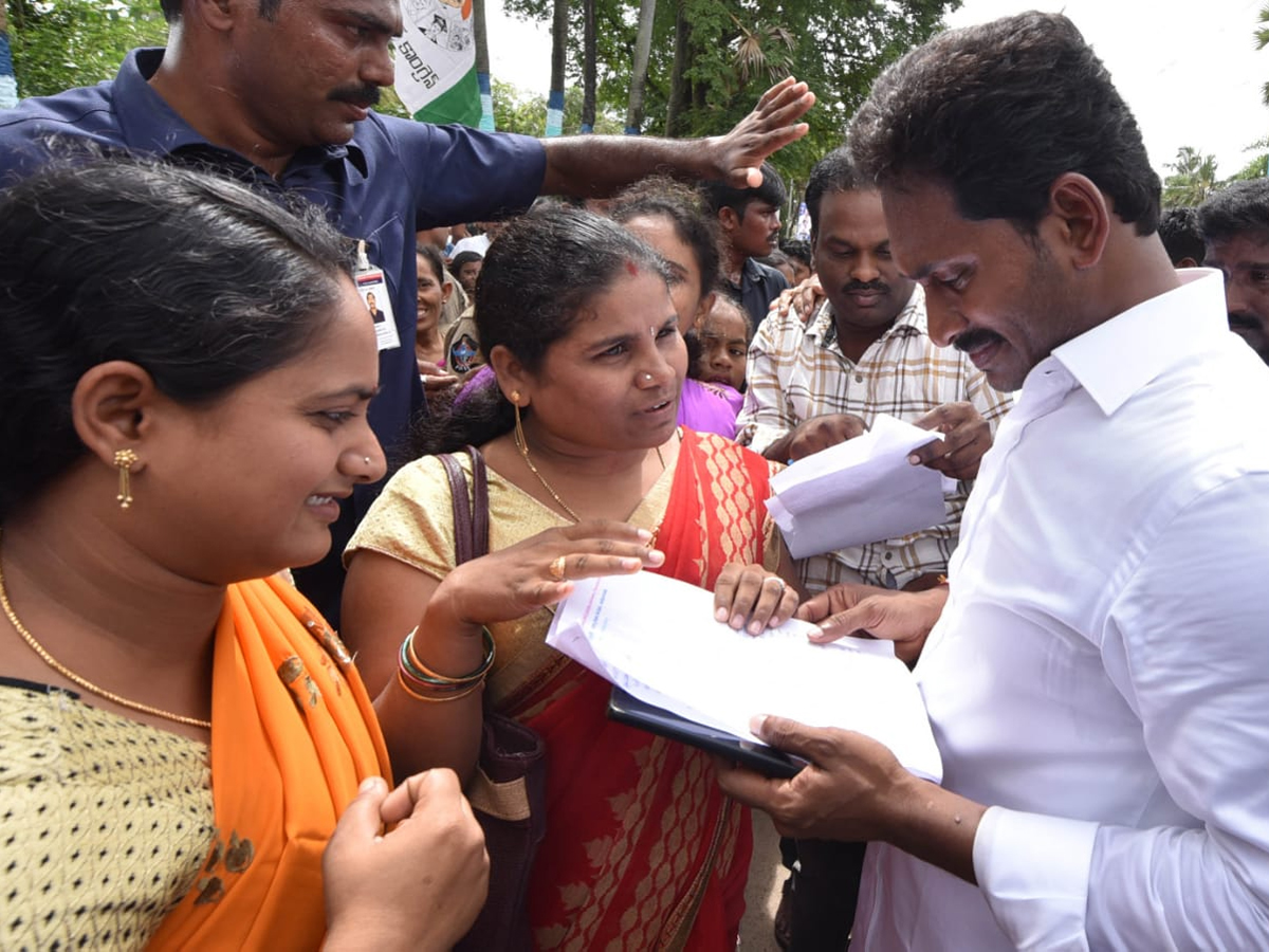 YS Jagan PrajaSankalpaYatra Day 234 Photo Gallery - Sakshi14