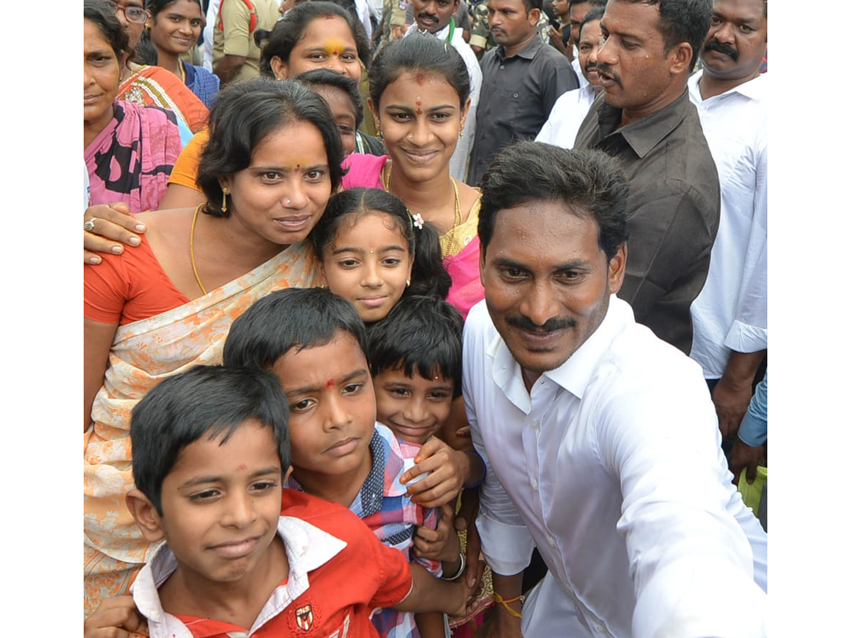 YS Jagan PrajaSankalpaYatra Day 234 Photo Gallery - Sakshi29