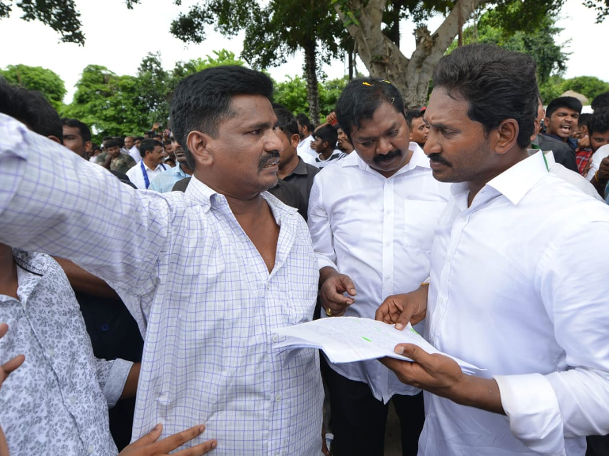 YS Jagan PrajaSankalpaYatra Day 234 Photo Gallery - Sakshi31