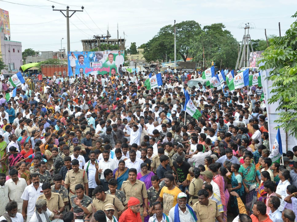 PrajaSankalpaYatra Day 235 Starts From Tuni - Sakshi12