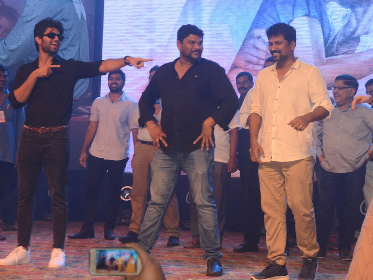 Geetha Govindam Pre Release Event Photo Gallery - Sakshi10