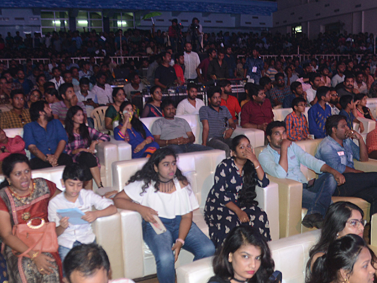 Geetha Govindam Pre Release Event Photo Gallery - Sakshi6