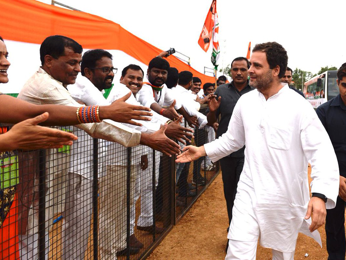 Congress President Rahul Gandhi Visit to Hyderabad Photo Gallery - Sakshi14