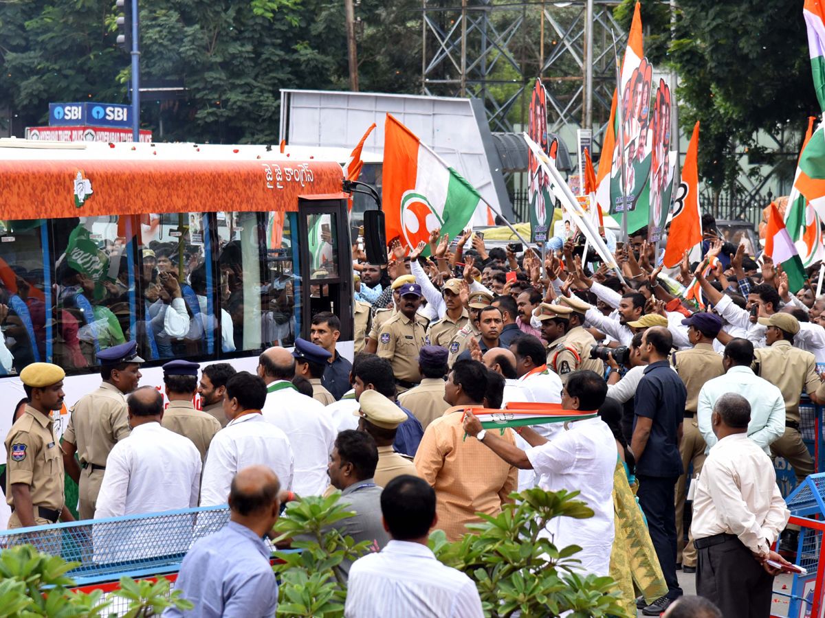 Congress Public Meeting at Saroornagar Stadium Photo Gallery - Sakshi25