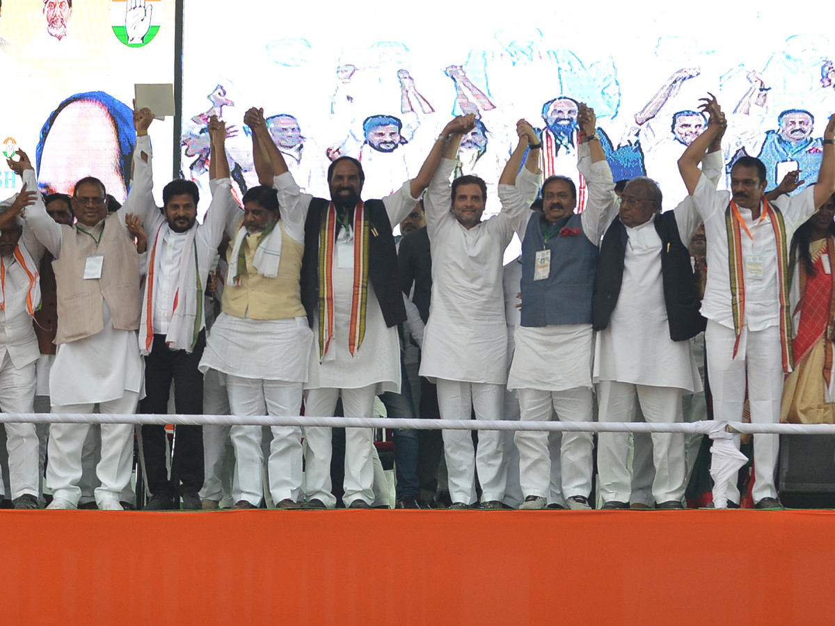 Congress Public Meeting at Saroornagar Stadium Photo Gallery - Sakshi1