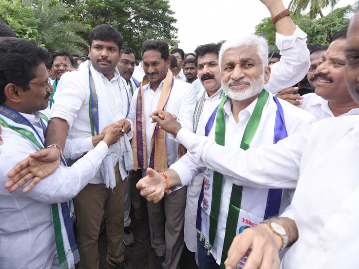 ys jagan prajasankalpayatra day 237 Photo Gallery - Sakshi12