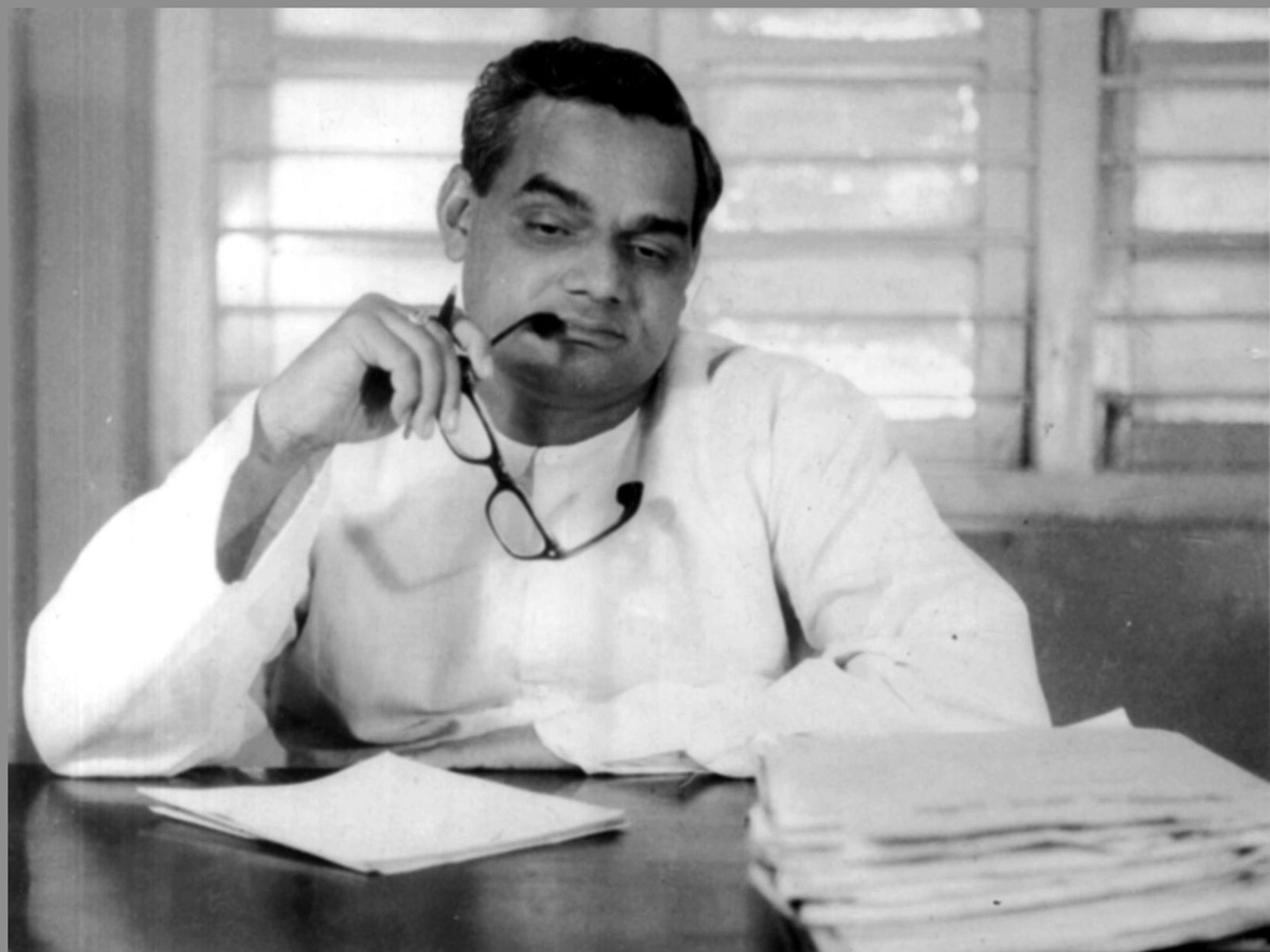 Former Prime Minister Atal Bihari Vajpayee Rare Photo Gallery - Sakshi14