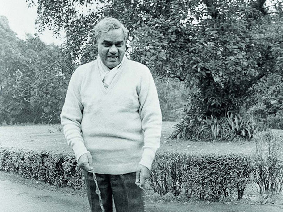 Former Prime Minister Atal Bihari Vajpayee Rare Photo Gallery - Sakshi17