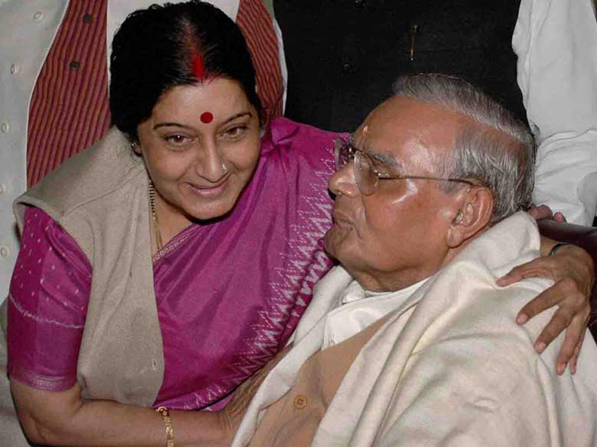 Former Prime Minister Atal Bihari Vajpayee Rare Photo Gallery - Sakshi27