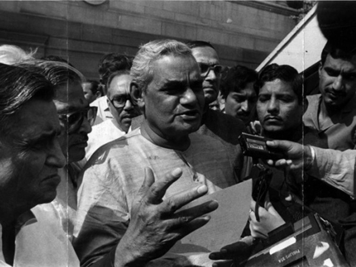 Former Prime Minister Atal Bihari Vajpayee Rare Photo Gallery - Sakshi33