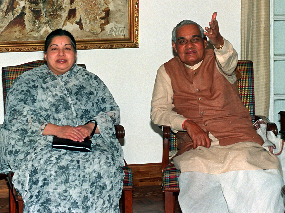 Former Prime Minister Atal Bihari Vajpayee Rare Photo Gallery - Sakshi9