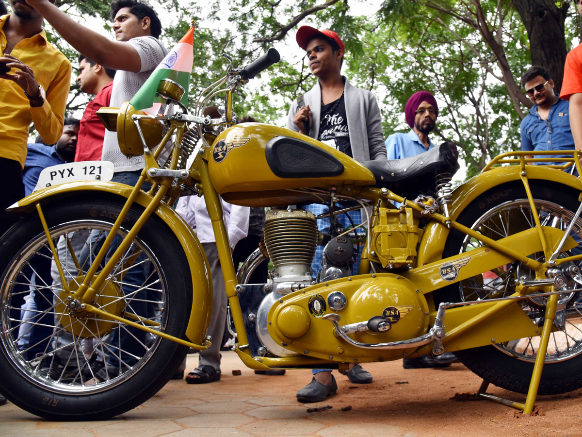 Vintage Cars Collection IN Hyderabad Photo Gallery - Sakshi14