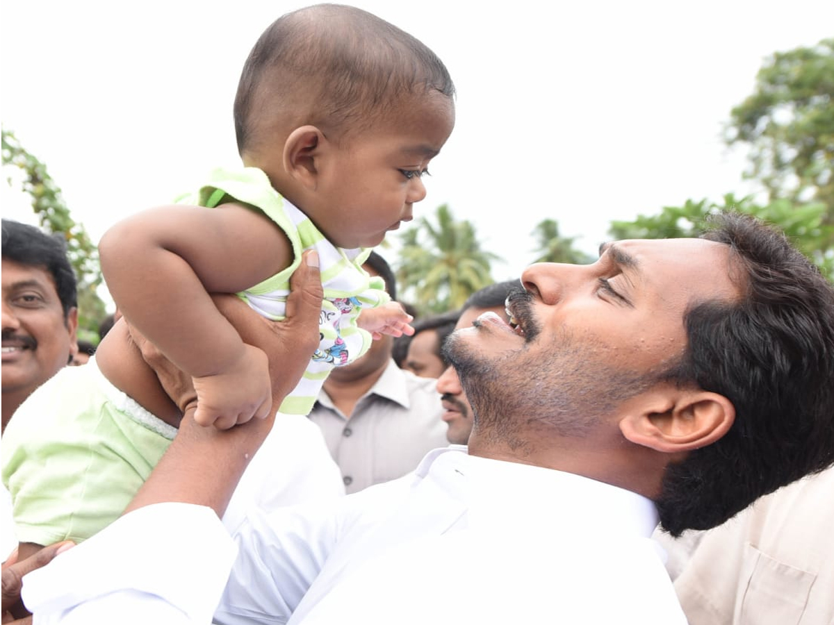 ys jagan prajasankalpayatra day 239 Photo Gallery - Sakshi4