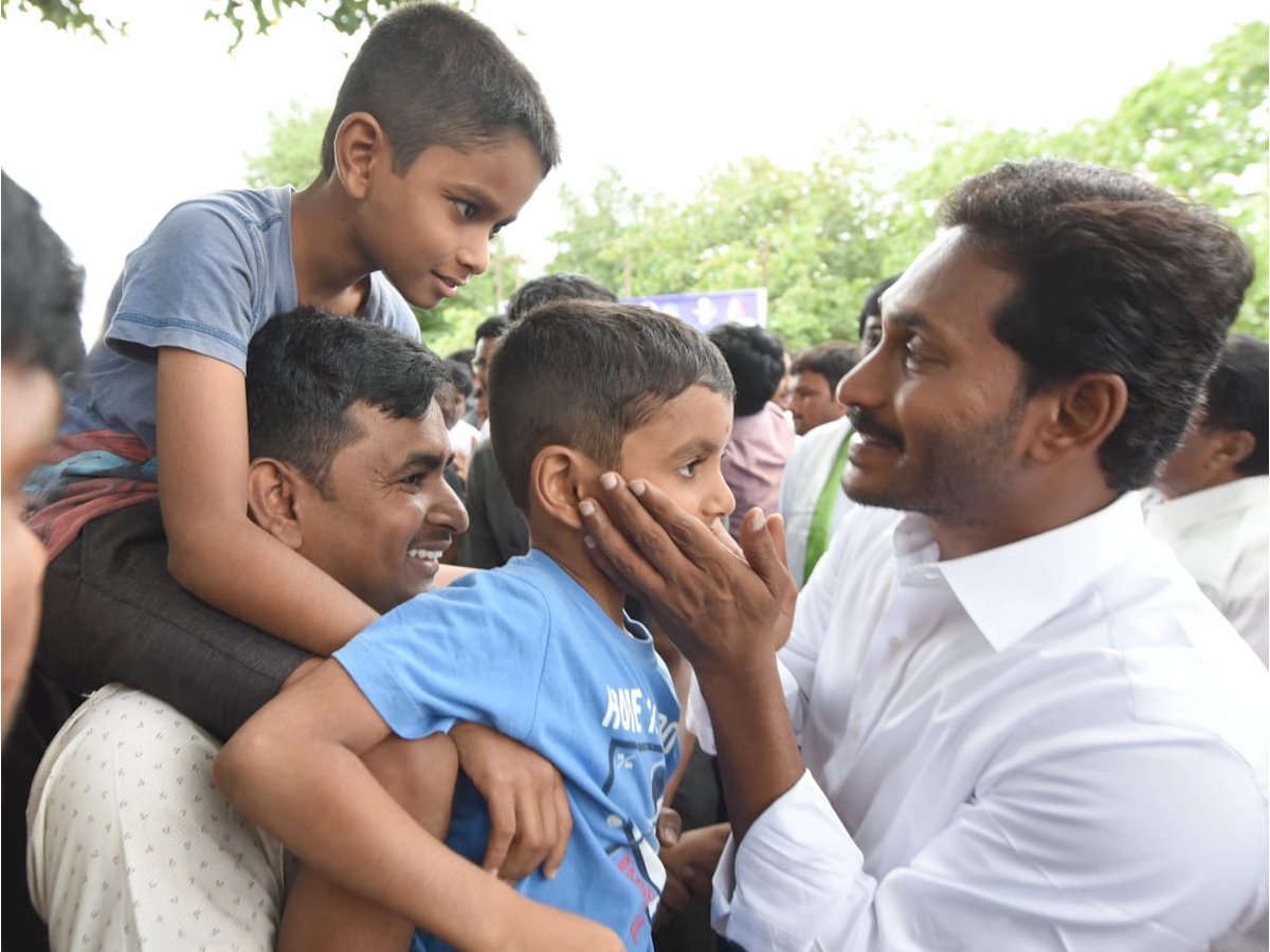 ys jagan prajasankalpayatra day 239 Photo Gallery - Sakshi6