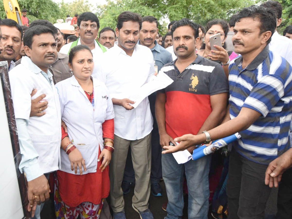 ys jagan prajasankalpayatra day 240 Photo Gallery - Sakshi1