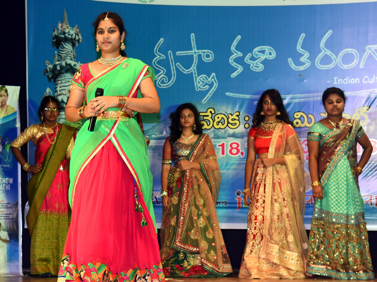 Traditional Fashion Show IN Guntur Photo Gallery - Sakshi5