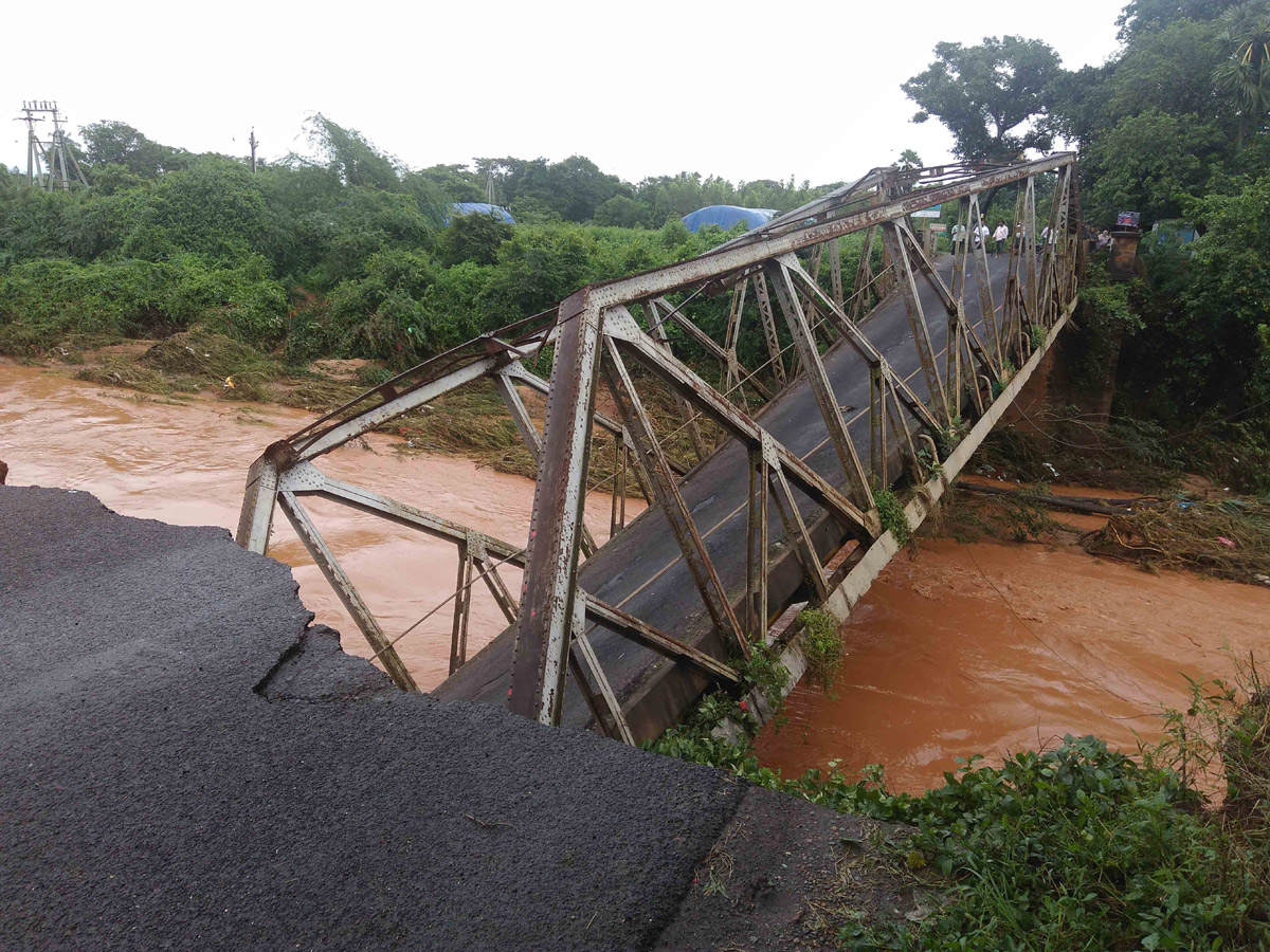 Heavy Rain in Andhra Pradesh - Sakshi12