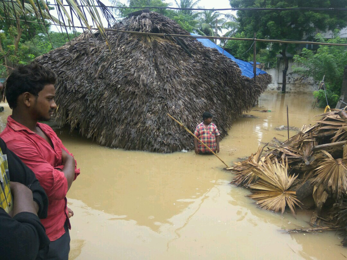 Heavy Rain in Andhra Pradesh - Sakshi21