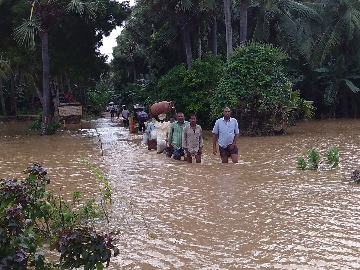 Heavy Rain in Andhra Pradesh - Sakshi22