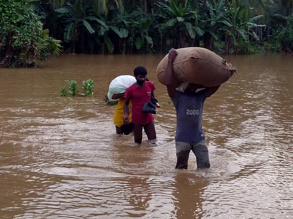 Heavy Rain in Andhra Pradesh - Sakshi24