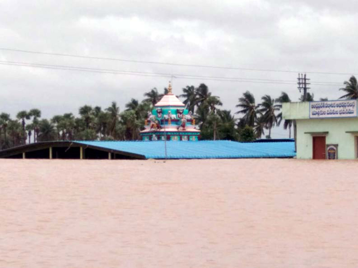 Heavy Rain in Andhra Pradesh - Sakshi3