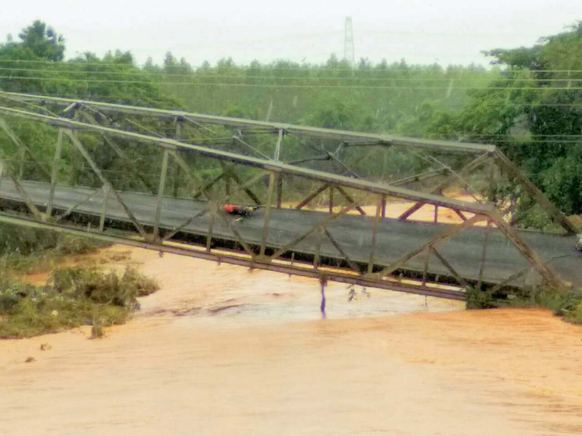 Heavy Rain in Andhra Pradesh - Sakshi5