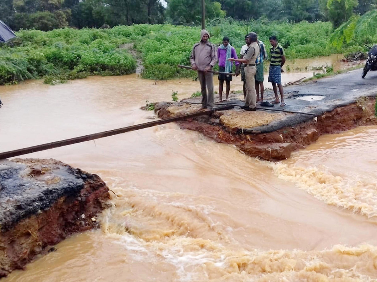 Heavy Rain in Andhra Pradesh - Sakshi7