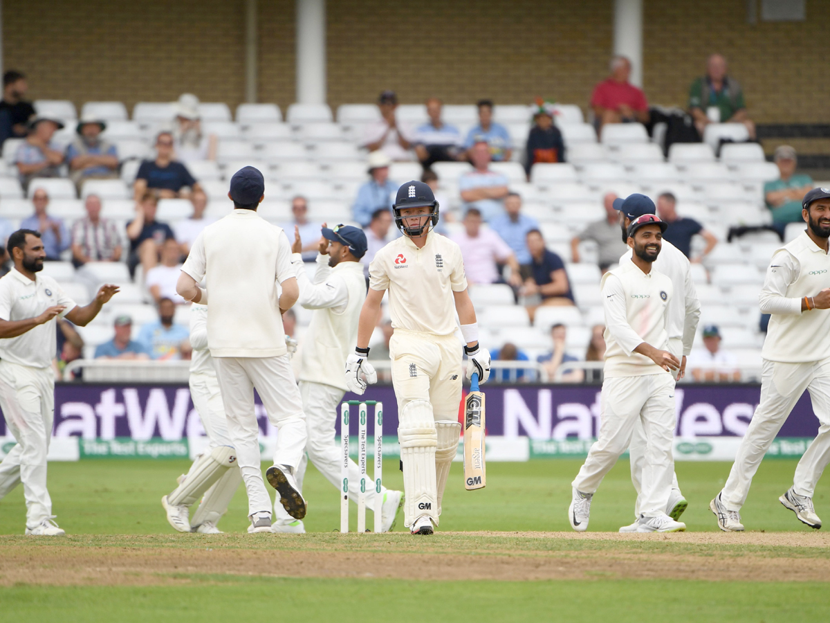 India Beat England By 203 Runs Photo Gallery - Sakshi7