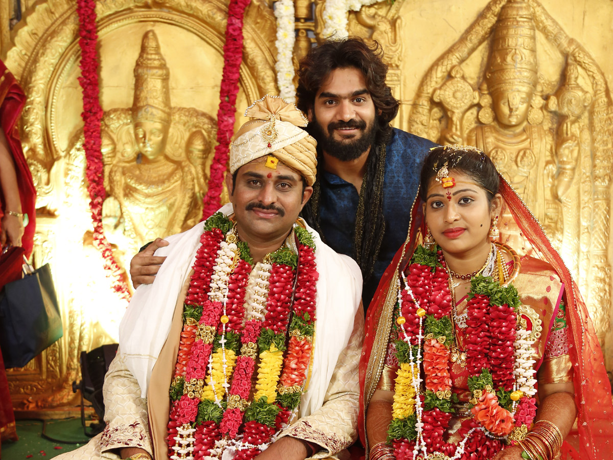 RX 100 Director Ajay Bhupathi Wedding Photo Gallery - Sakshi6