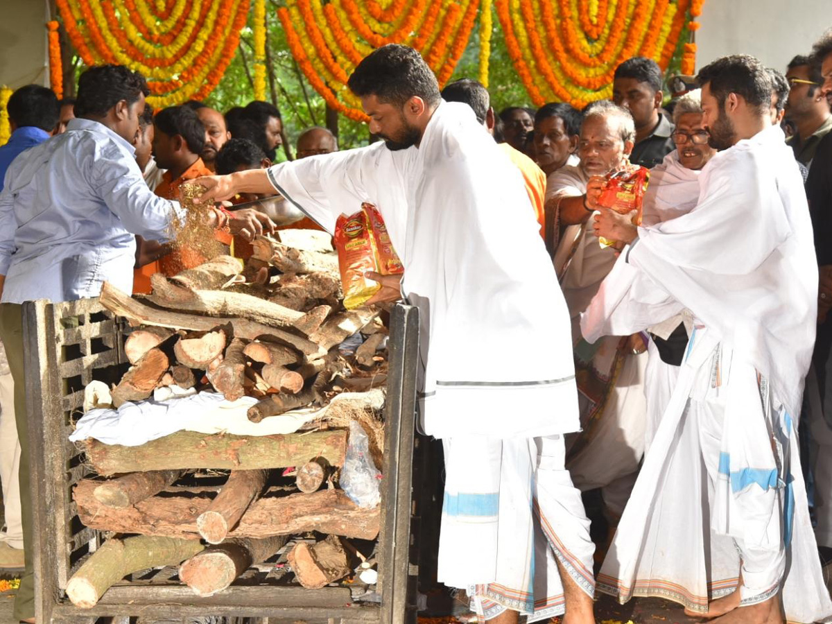 Nandamuri Harikrishna Funerals Completed Photo Gallery - Sakshi21