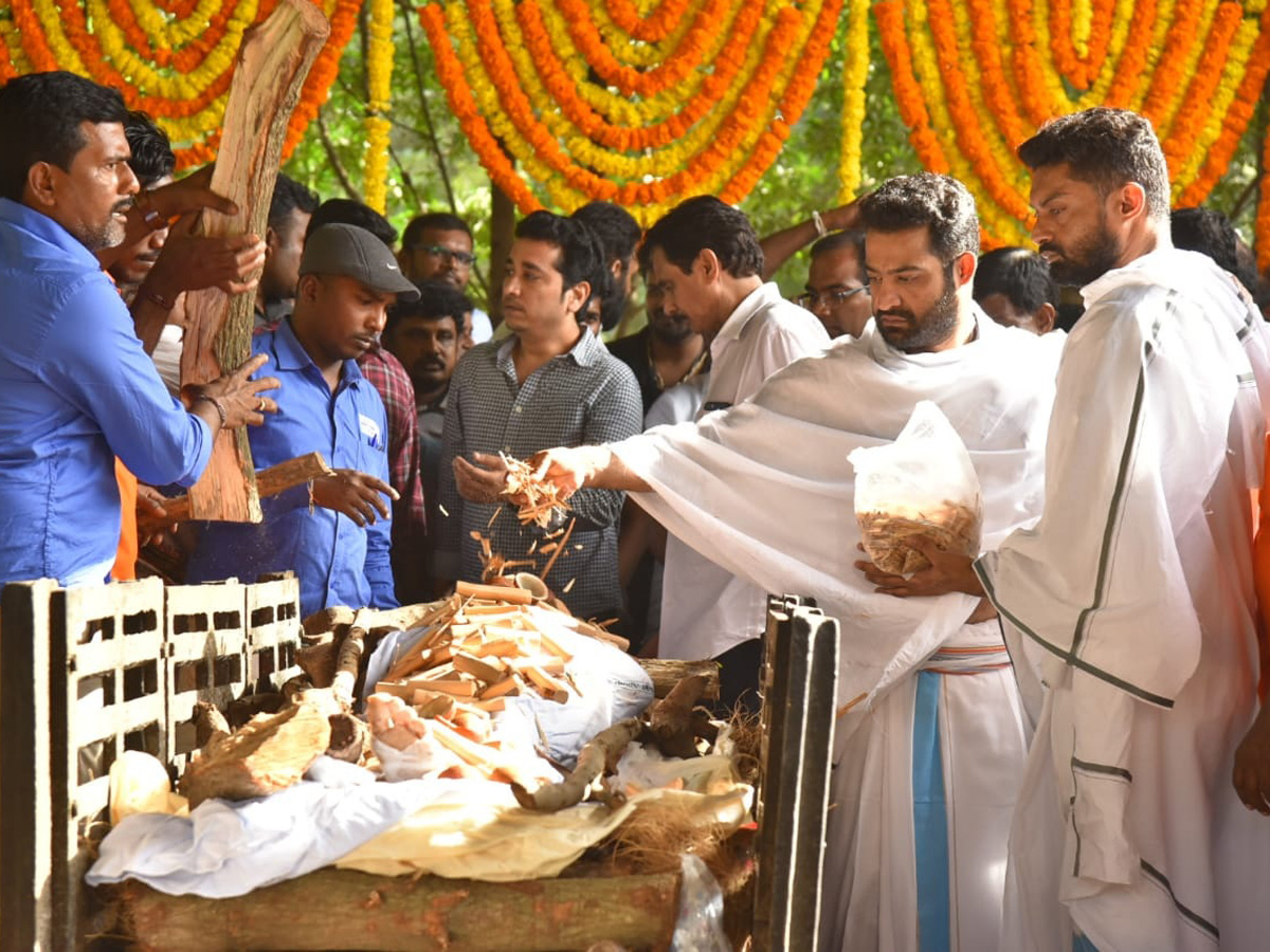 Nandamuri Harikrishna Funerals Completed Photo Gallery - Sakshi23