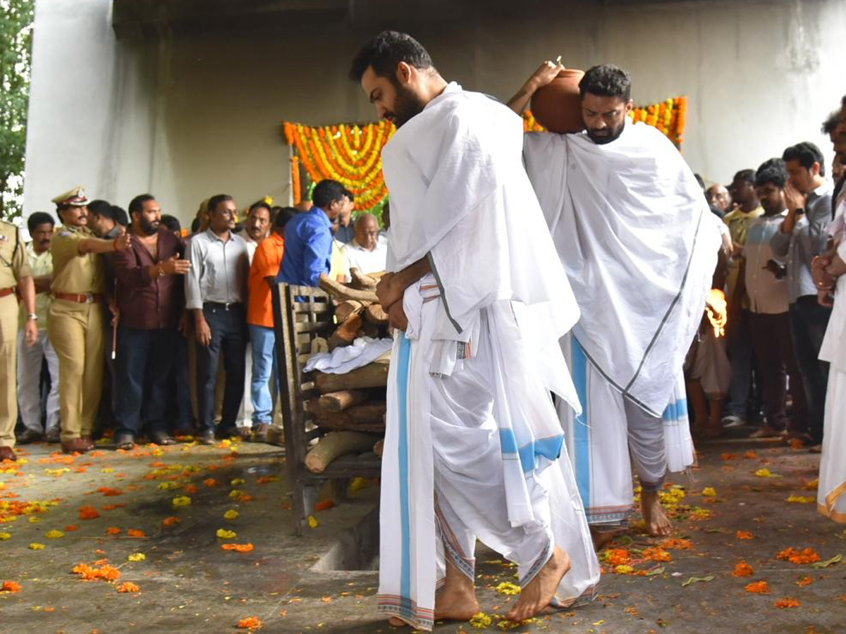 Nandamuri Harikrishna Funerals Completed Photo Gallery - Sakshi9