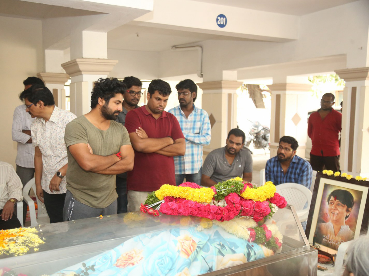 Mahesh babu Condolence Director B jaya Photo Gallery - Sakshi14