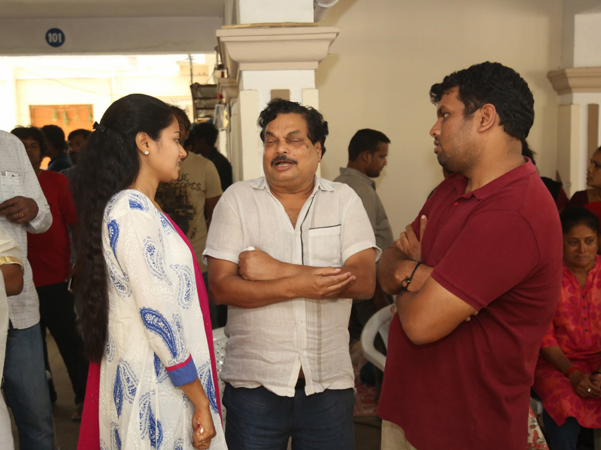 Mahesh babu Condolence Director B jaya Photo Gallery - Sakshi24