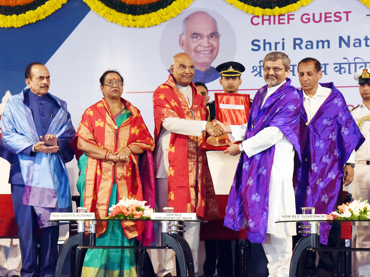 President Kovind at 7th convocation of IIT Hyderabad - Sakshi2