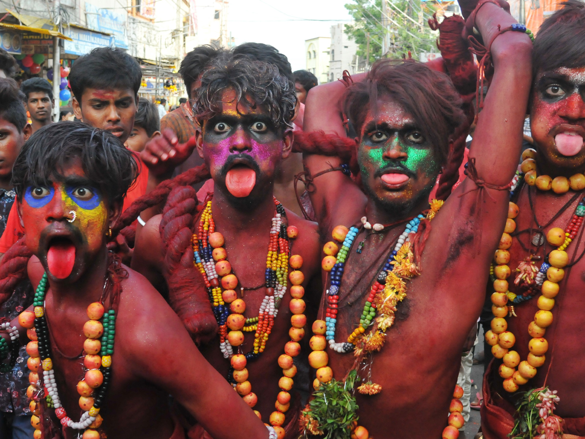 Lal Darwaza Bonalu Celebrations Photo Gallery - Sakshi19