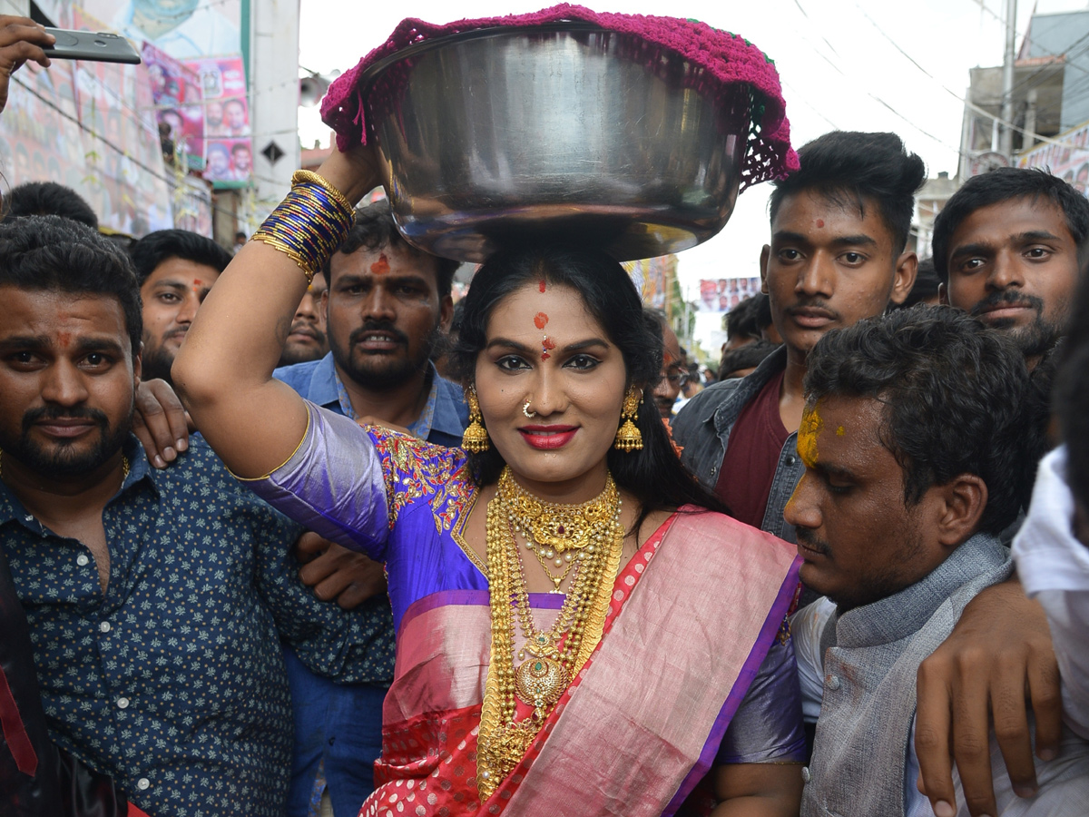 Lal Darwaza Bonalu Celebrations Photo Gallery - Sakshi21