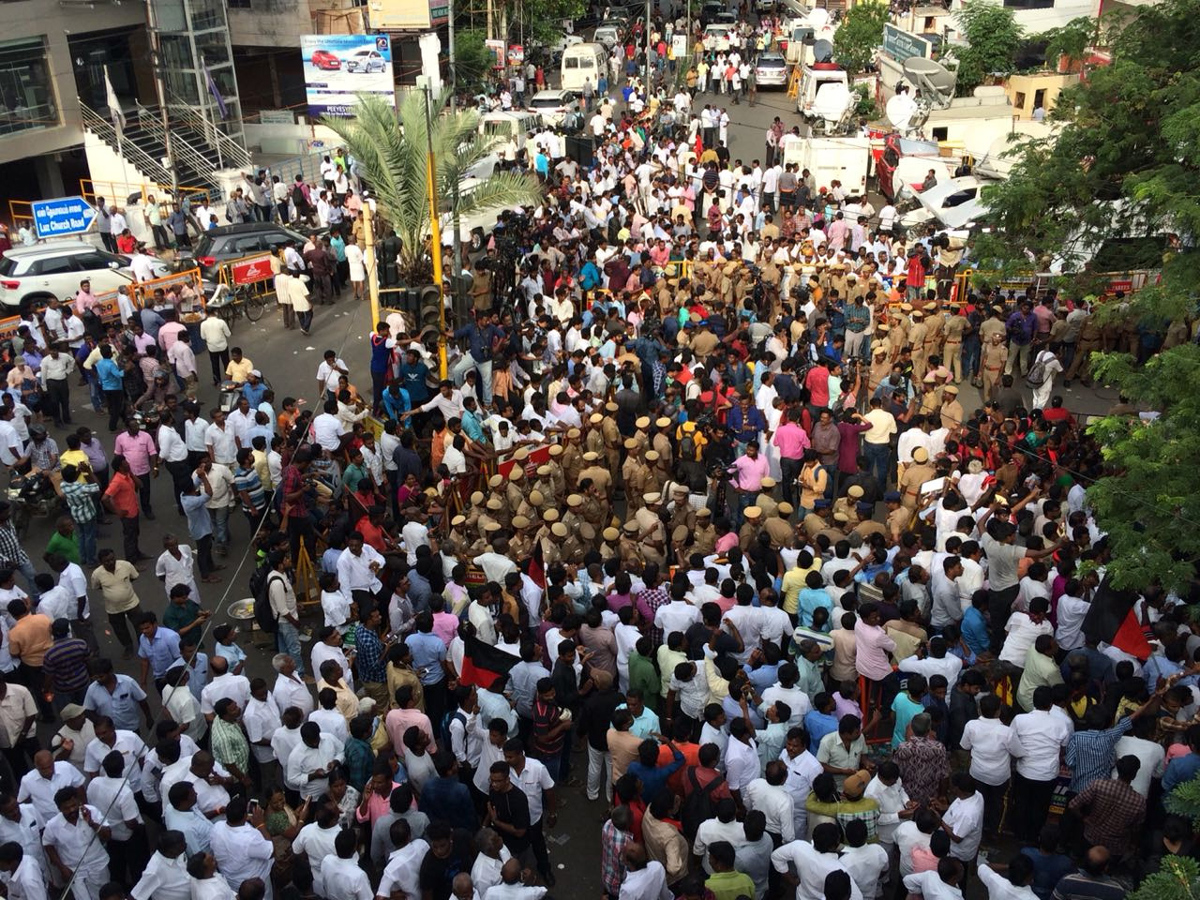  DMK supporters gather outside Kauvery Hospital Photo Gallery - Sakshi1