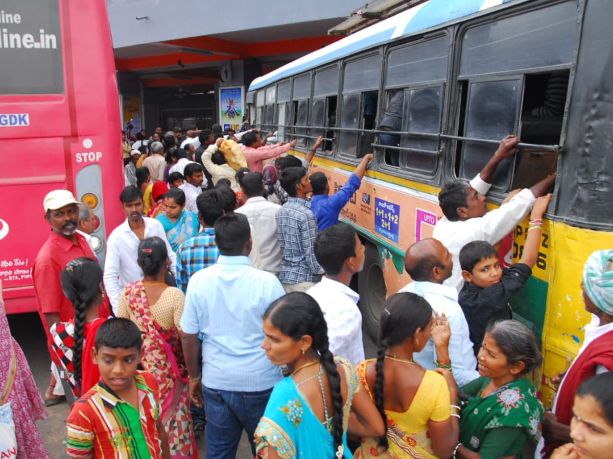 Motor Vehicles Bandh in Telugu States Photo Gallery - Sakshi17