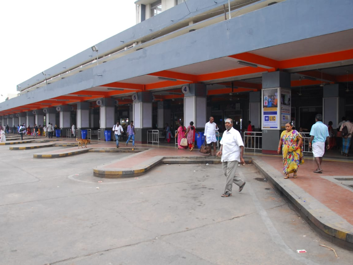 Motor Vehicles Bandh in Telugu States Photo Gallery - Sakshi4