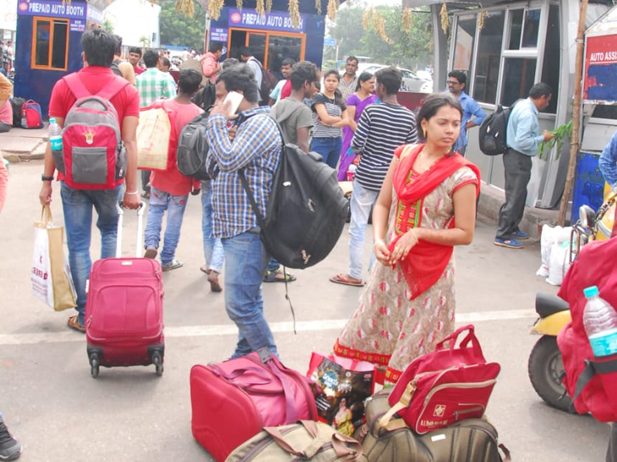 Motor Vehicles Bandh in Telugu States Photo Gallery - Sakshi6
