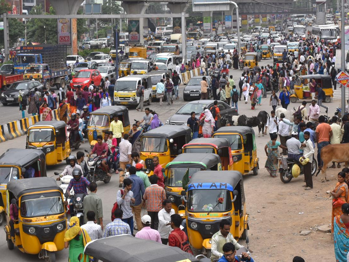 Motor Vehicles Bandh in Telugu States Photo Gallery - Sakshi7