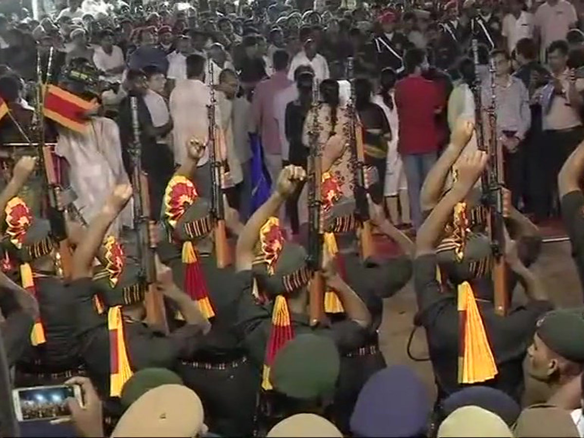 M Karunanidhi Final Rites Chennai Merina Beach Photo Gallery - Sakshi4