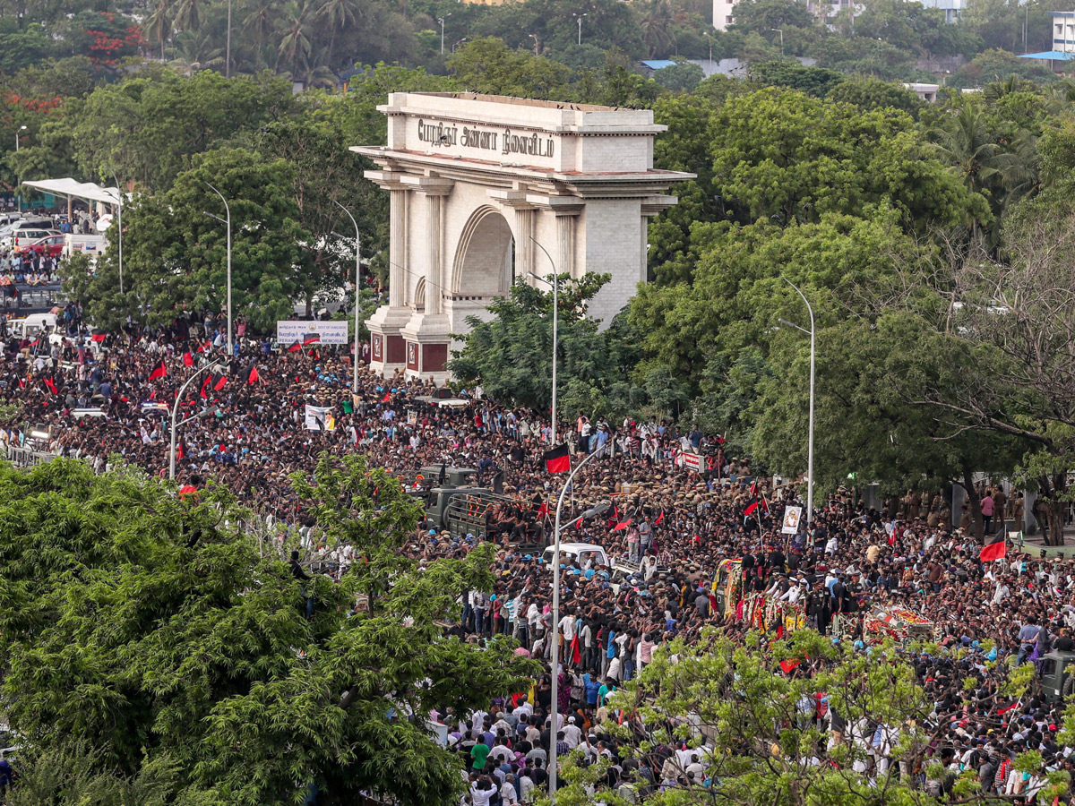 M Karunanidhi Final Rites Chennai Merina Beach Photo Gallery - Sakshi31