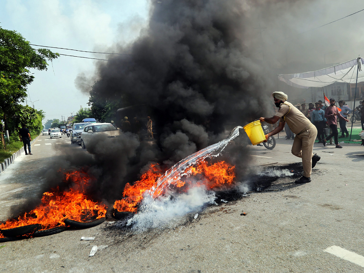 Bharat Bandh Against Fuel Price Hike Photo Gallery - Sakshi27