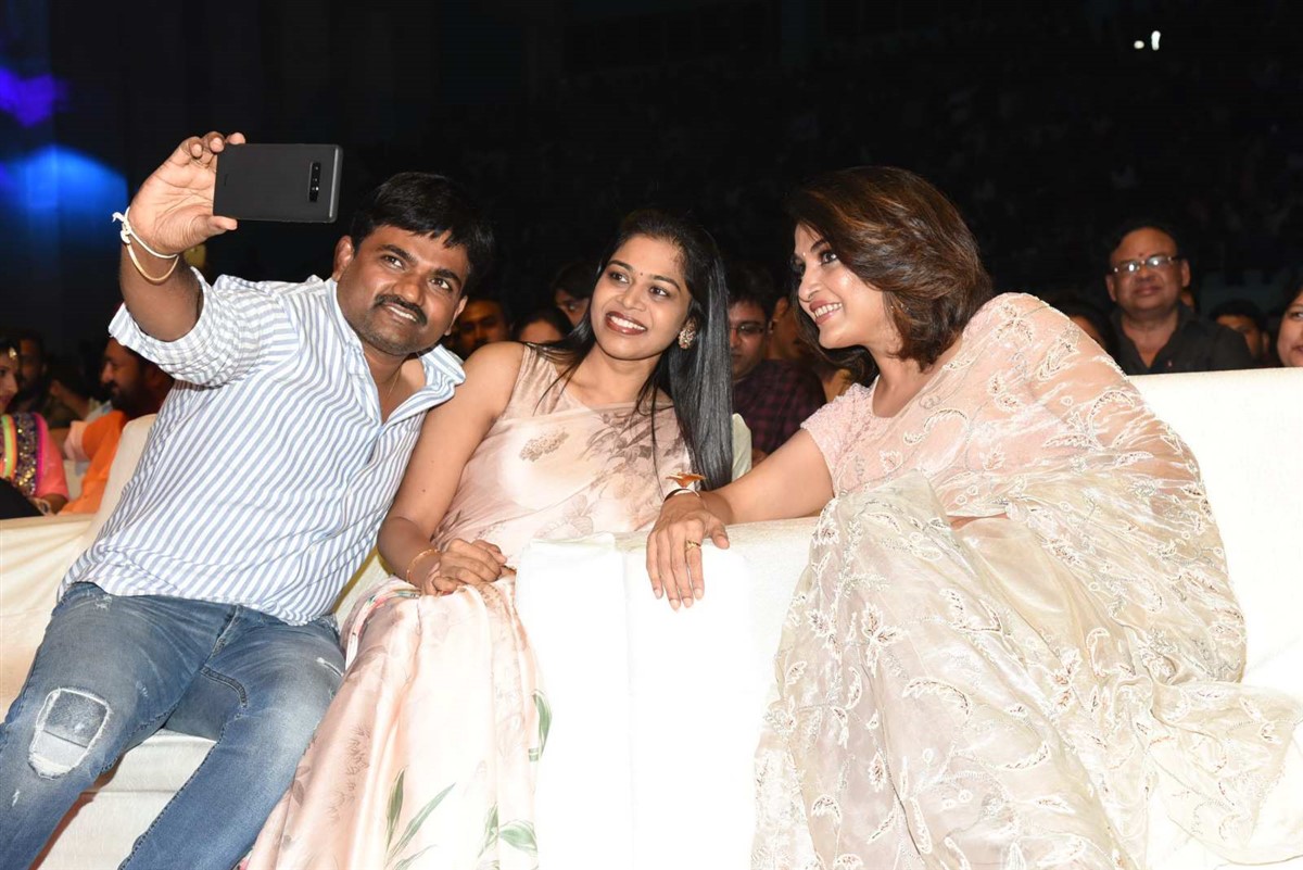 Shailaja Reddy Alludu Pre Release Event Photo Gallery - Sakshi10